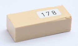 Kö-143 Cire à luter dure 