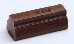 Kö-140 Weichwachs 4cm, Nr. 110 Nussbaum mittel