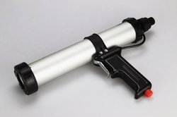 DKS 375 Druckluftpistole für 620 ml Alu-Beutel